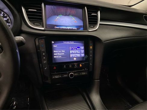 Used 2019 INFINITI QX50 Luxe w/ Navigation Package image 32