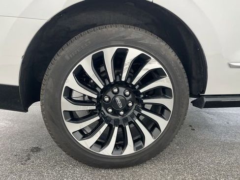 Used 2024 Lincoln Navigator Black Label image 50