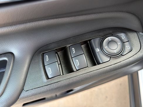 Used 2024 Chevrolet Equinox LT FWD image 12