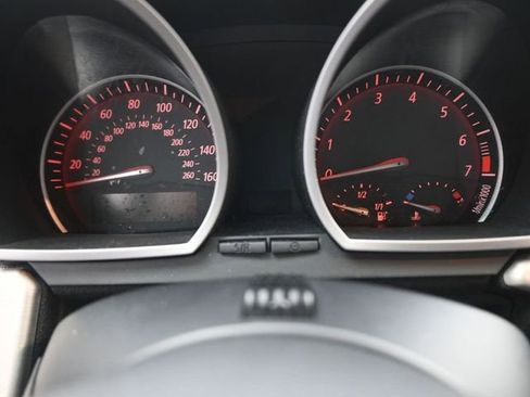 Used 2005 BMW Z4 2.5i image 2