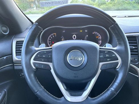 Used 2014 Jeep Grand Cherokee Overland AWD/4WD image 12