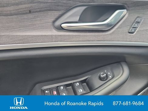 Used 2024 Jeep Grand Cherokee Limited 4xe AWD/4WD image 11