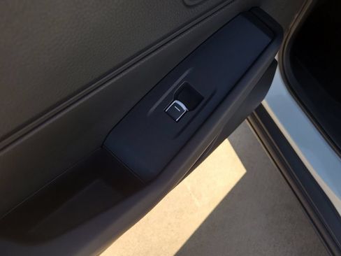 Used 2023 Honda Accord Sport image 12