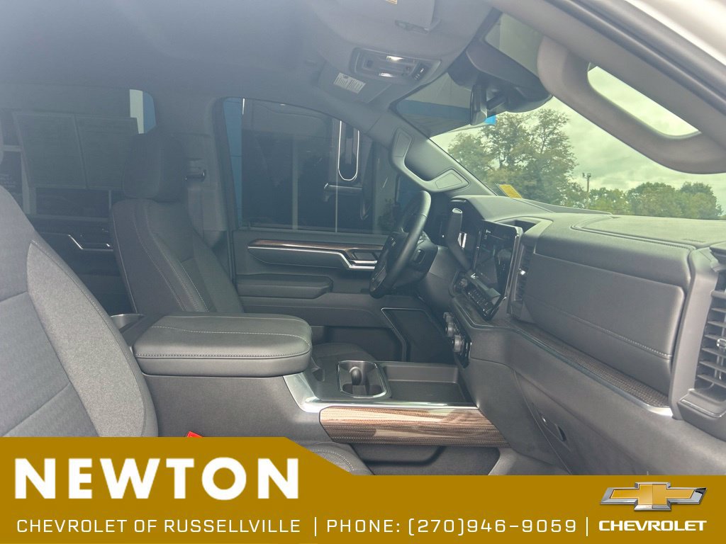 Used 2025 Chevrolet Silverado 2500 LT w/ All Star Edition AWD/4WD image 21