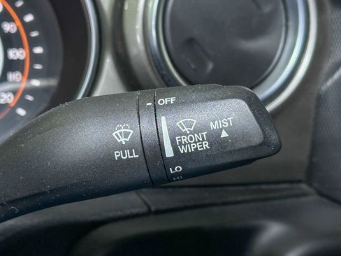 Certified 2021 Jeep Gladiator Overland w/ Cold Weather Group image 36