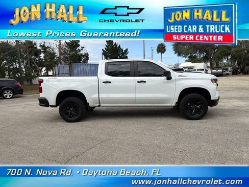 Used 2024 Chevrolet Silverado 1500 LT Trail Boss w/ Convenience Package II image 18