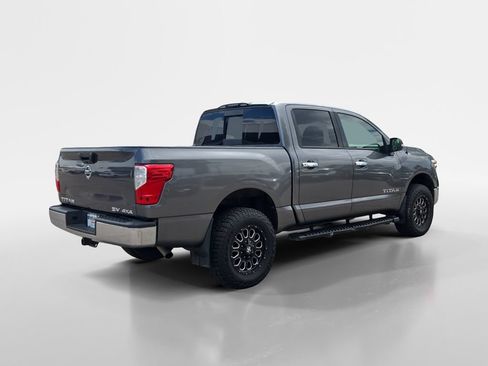 Used 2019 Nissan Titan SV AWD/4WD image 5
