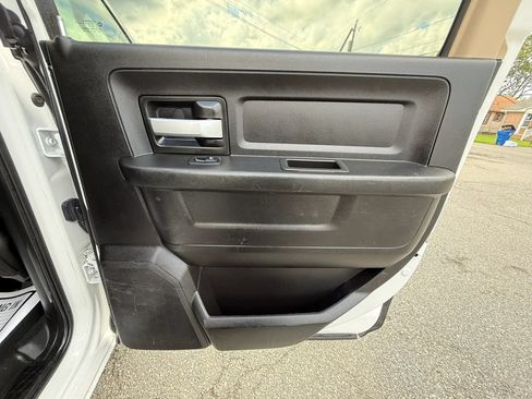 Used 2019 RAM 2500 Tradesman RWD image 29