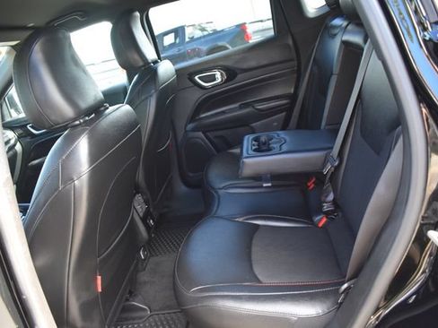 Used 2024 Jeep Compass Trailhawk AWD/4WD image 19