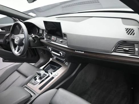 Used 2022 Audi Q5 2.0T Premium AWD/4WD image 29