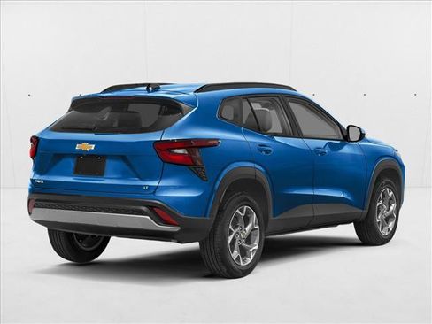 New 2026 Chevrolet Trax LS image 2