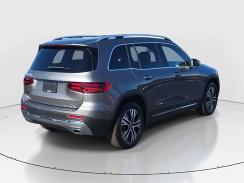 New 2026 Mercedes-Benz GLB 250 image 6