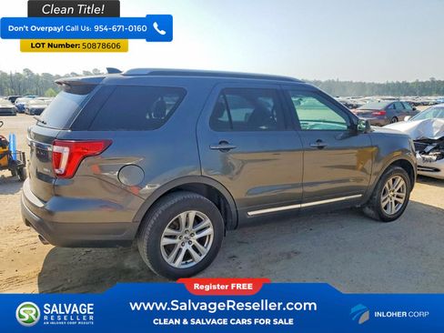 Used 2018 Ford Explorer XLT AWD/4WD image 4