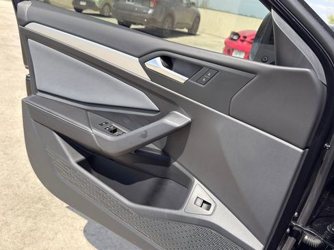 New 2026 Volkswagen Jetta SE FWD image 19
