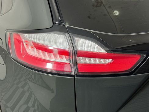 Used 2023 Ford Edge SE AWD/4WD image 36