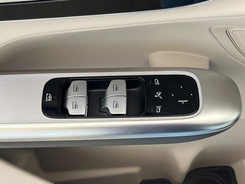 New 2026 Mercedes-Benz GLC 300 image 15