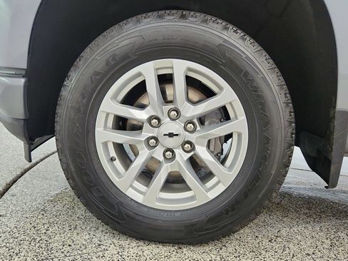 Used 2021 Chevrolet Silverado 1500 RST AWD/4WD image 32