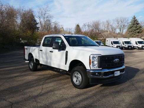 New 2026 Ford F250 XL w/ XL Driver Assist Package image 2