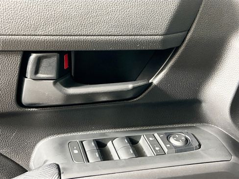 Used 2024 Toyota Tacoma SR5 w/ SR5 Upgrade Package image 16