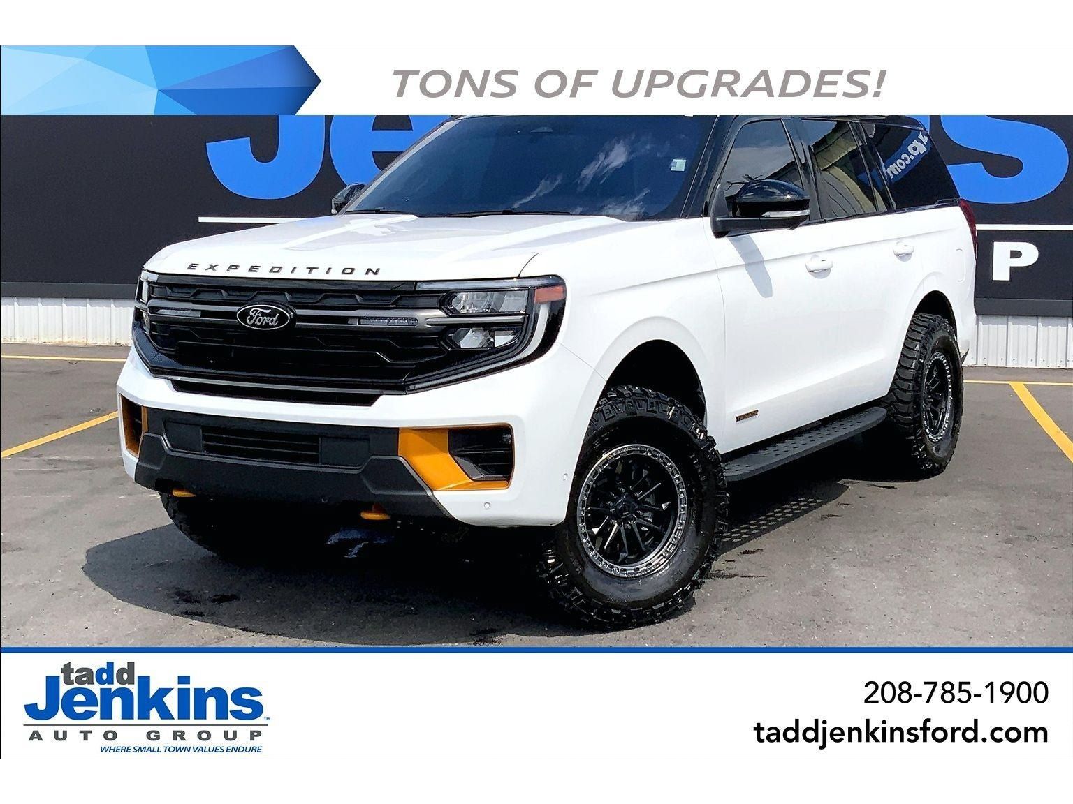 Used 2025 Ford Expedition Tremor AWD/4WD image 1