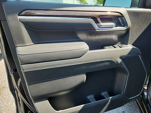 New 2026 GMC Sierra 1500 SLE w/ X31 Off-Road Package AWD/4WD image 8