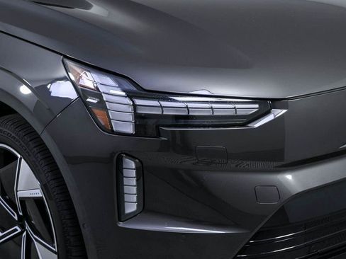 Certified 2025 Volvo EX90 Plus AWD/4WD image 39