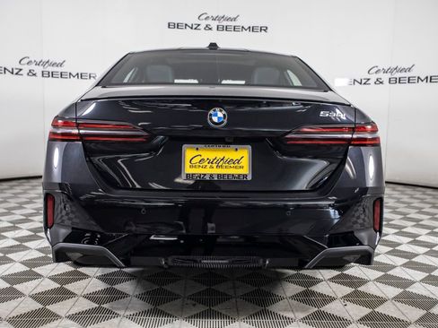 Used 2026 BMW 530i w/ M Sport Package RWD image 7
