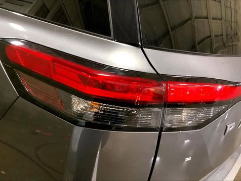 Used 2022 Nissan Pathfinder Platinum w/ Lighting Package (N93) image 28