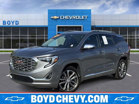 Used 2020 GMC Terrain Denali w/ Denali Premium Package AWD/4WD image 1