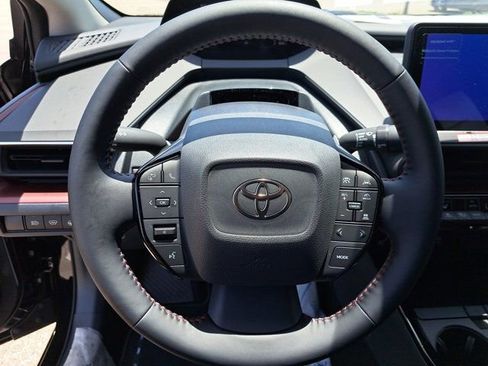 New 2025 Toyota Prius Plug-In Hybrid image 17