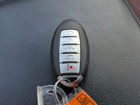 Used 2021 Nissan Maxima Platinum w/ 40th Anniversary Package FWD image 34