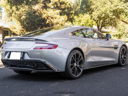Used 2014 Aston Martin Vanquish Coupe image 8