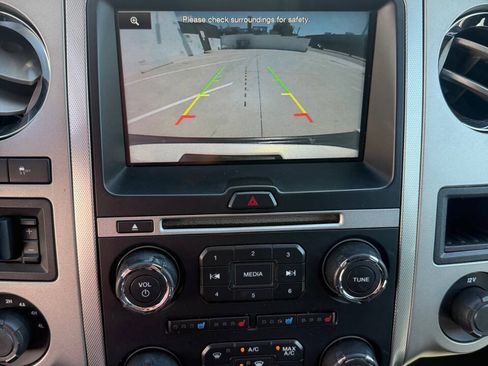 Used 2015 Ford Expedition EL XLT w/ Equipment Group 202A AWD/4WD image 16