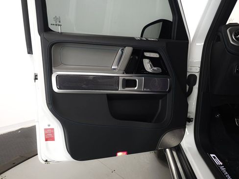 Certified 2025 Mercedes-Benz G 580 w/ EQ Technology image 5