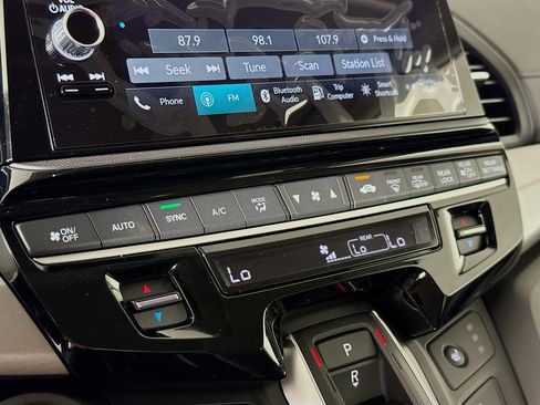 New 2026 Honda Odyssey EX-L image 17