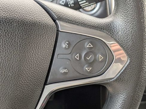 Used 2019 Chevrolet Traverse LS FWD image 29