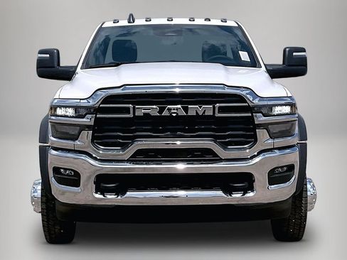 New 2026 RAM 5500 4x4 Regular Cab image 11