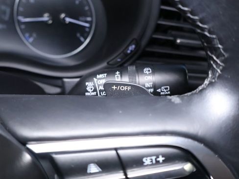 Used 2022 MAZDA CX-30 AWD 2.5 S w/ Premium Package image 23