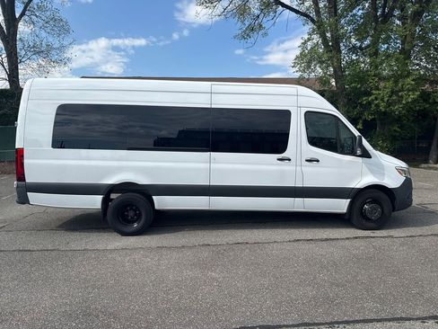 Used 2024 Mercedes-Benz Sprinter 3500 w/ Parking Package image 9