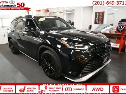Used 2023 Toyota Highlander XSE
