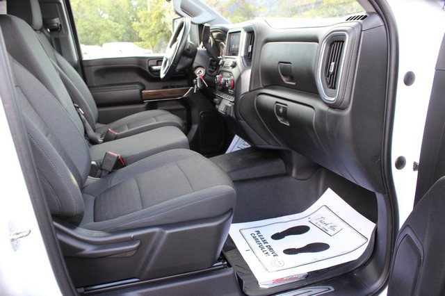 Used 2023 Chevrolet Silverado 2500 LT AWD/4WD image 16