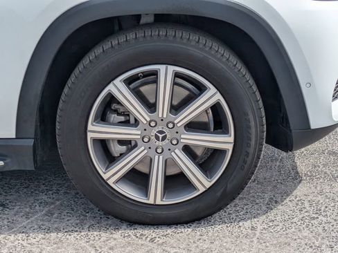 Used 2022 Mercedes-Benz GLS 450 4MATIC image 12