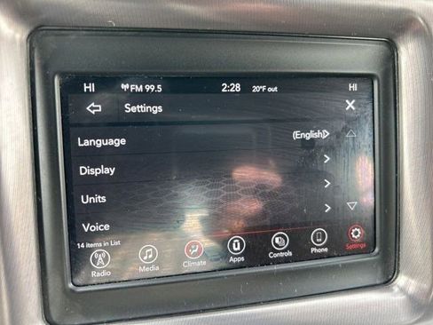 Used 2021 Dodge Challenger SXT image 28