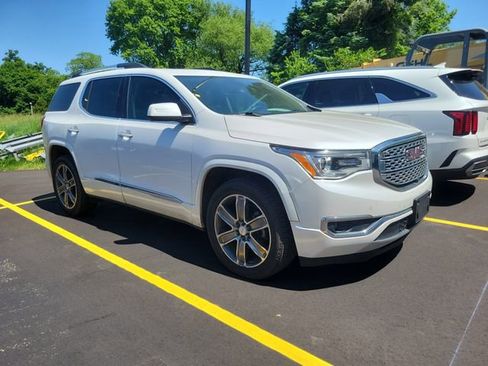 Used 2017 GMC Acadia Denali w/ Technology Package AWD/4WD image 1