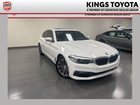 Used 2017 BMW 530i image 1
