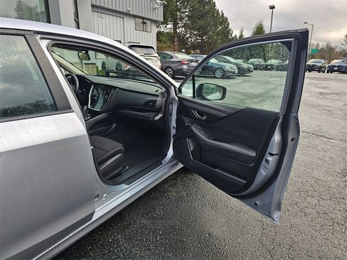 Used 2025 Subaru Legacy Premium image 10