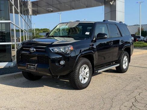 Used 2020 Toyota 4Runner SR5 Premium w/ Moonroof Package AWD/4WD image 7