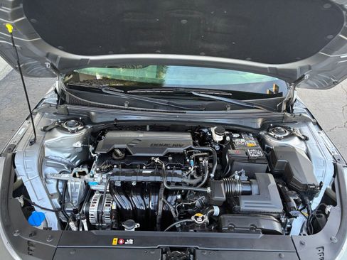 Used 2025 Kia K4 LXS image 31