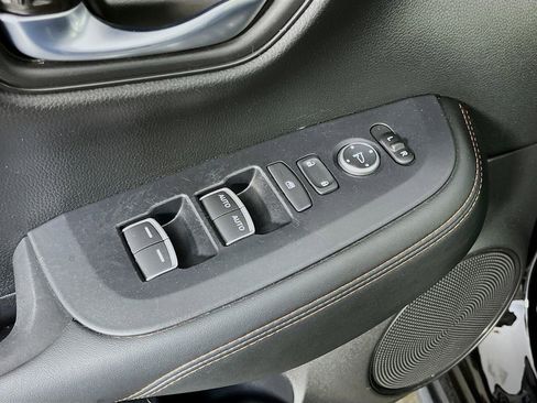 Used 2024 Honda HR-V Sport image 23