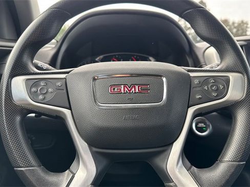 Used 2023 GMC Terrain SLE w/ Driver Convenience Package image 23